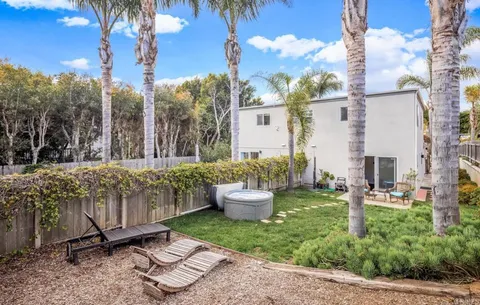 $2,599,000 | 303 Sanford Street, Encinitas, CA 92024
