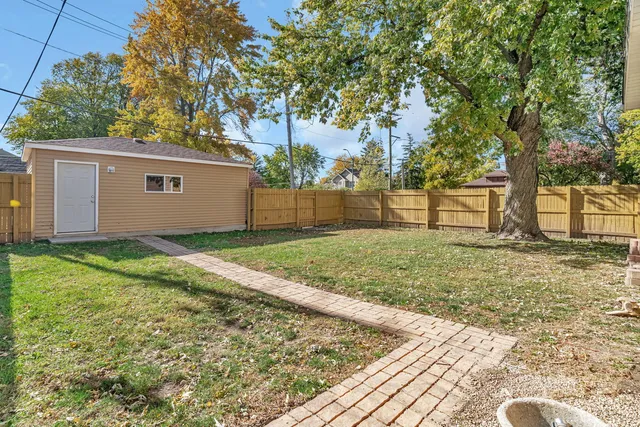 $224,900 | 100 South Midland Avenue, Joliet, IL 60436