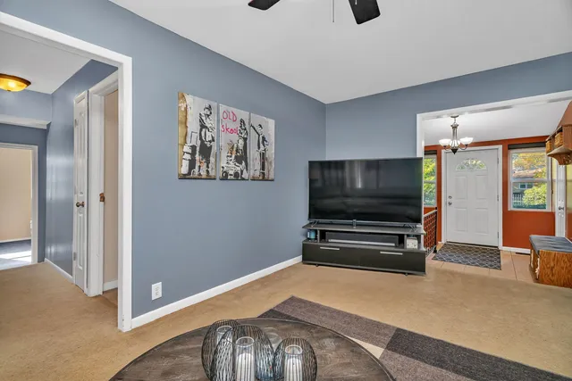 $224,900 | 100 South Midland Avenue, Joliet, IL 60436