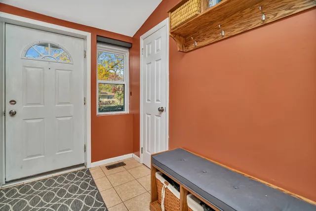 $224,900 | 100 South Midland Avenue, Joliet, IL 60436