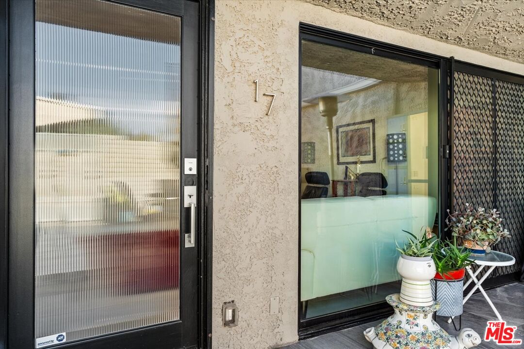1111 East Ramon Road, Unit 17 Palm Springs, CA 92264 - Photo 25 of 34 a room that has a toilet in it