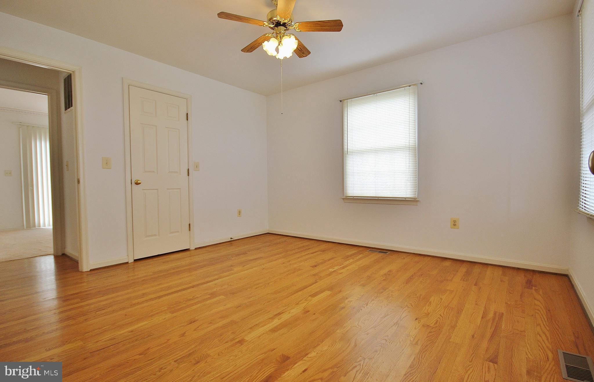 312 Granny Smith Road Linden, VA 22642 - Photo 18 of 59 Front main level bedroom. W/D too
