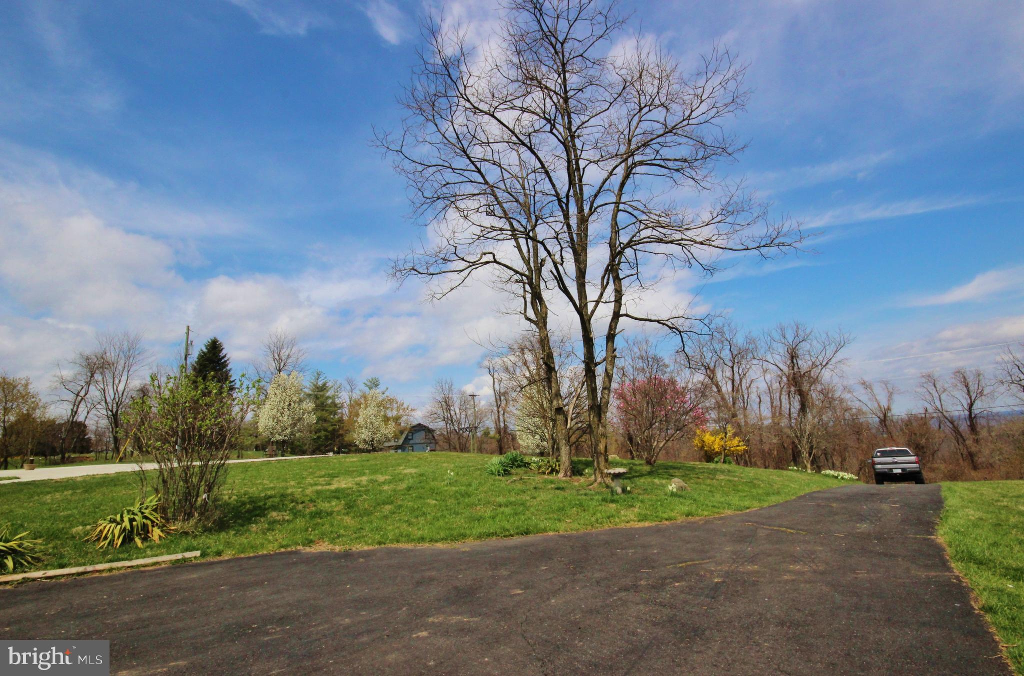312 Granny Smith Road Linden, VA 22642 - Photo 52 of 59 Need parking? We got that!
