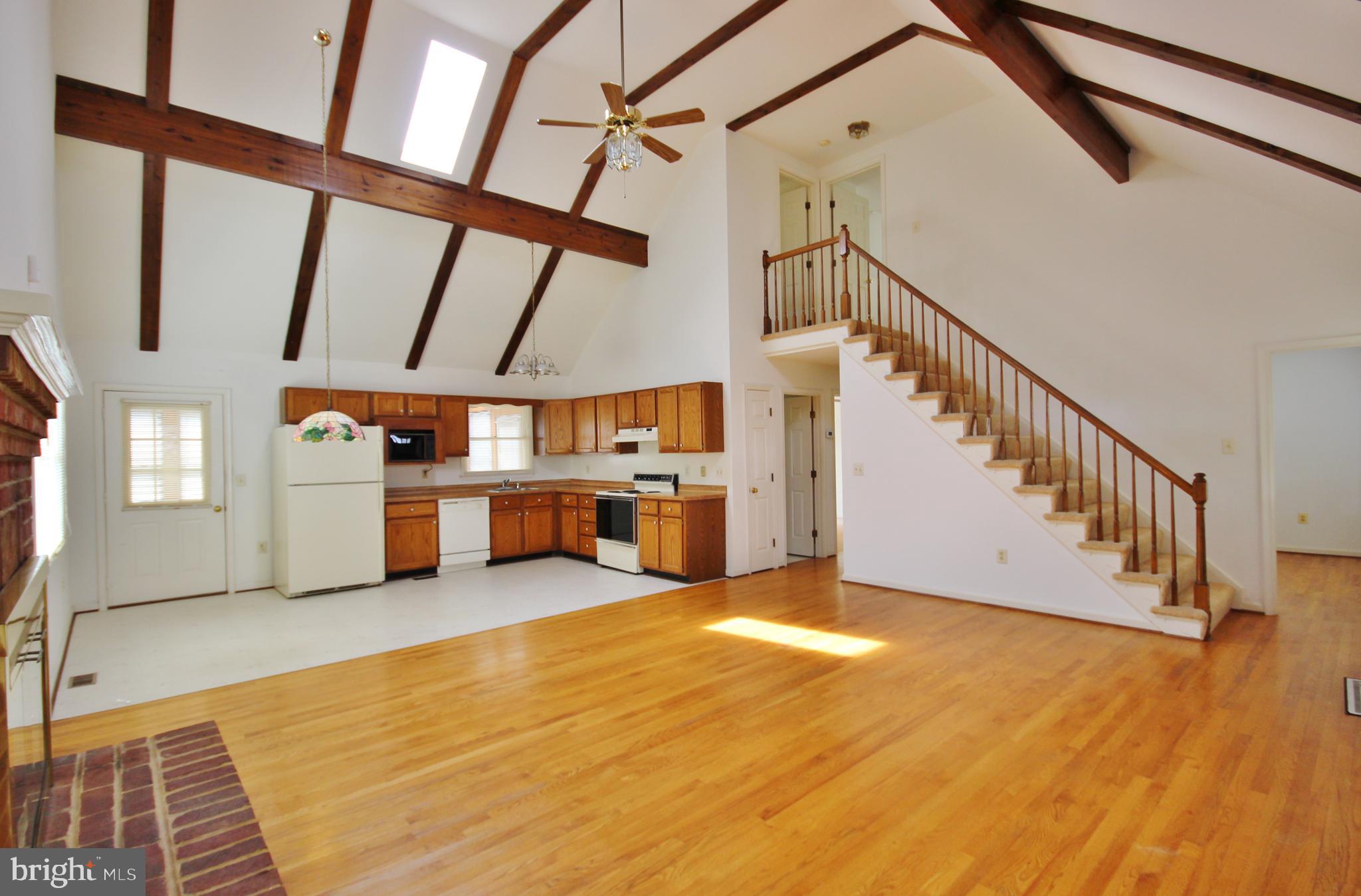 312 Granny Smith Road Linden, VA 22642 - Photo 9 of 59 Open concept makes for versatile space