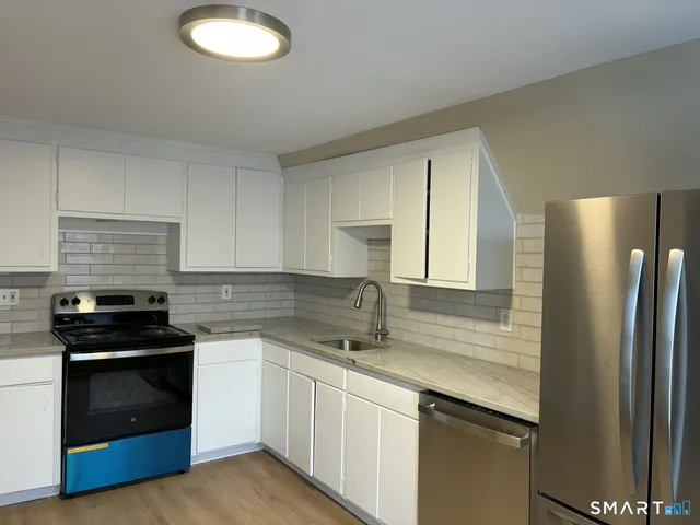 $1,995 | 59 Montowese Street, Branford, CT 06405