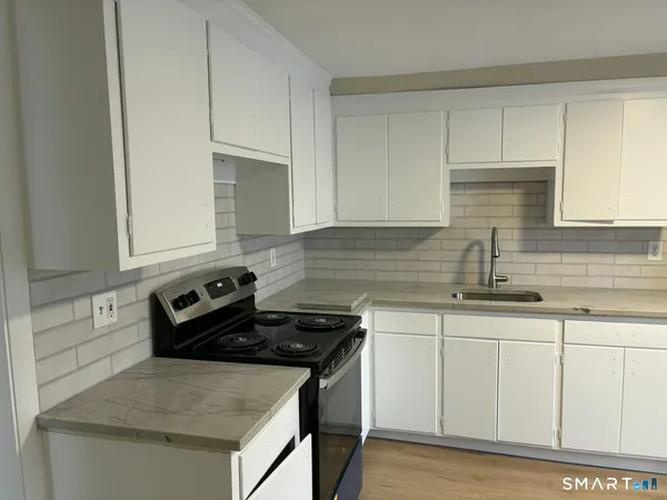 $1,875 | 59 Montowese Street, Branford, CT 06405