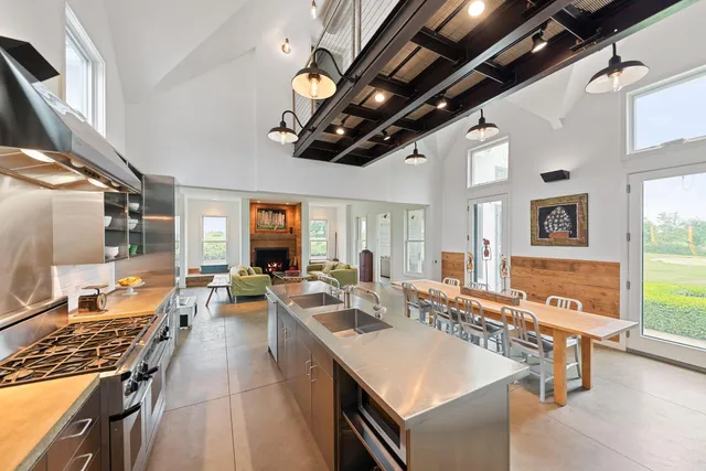 $2,495,000 | 15337 Pardee Road, Galien, MI 49113