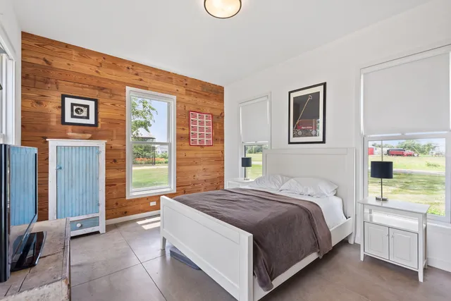 $2,495,000 | 15337 Pardee Road, Galien, MI 49113