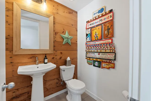 $2,495,000 | 15337 Pardee Road, Galien, MI 49113