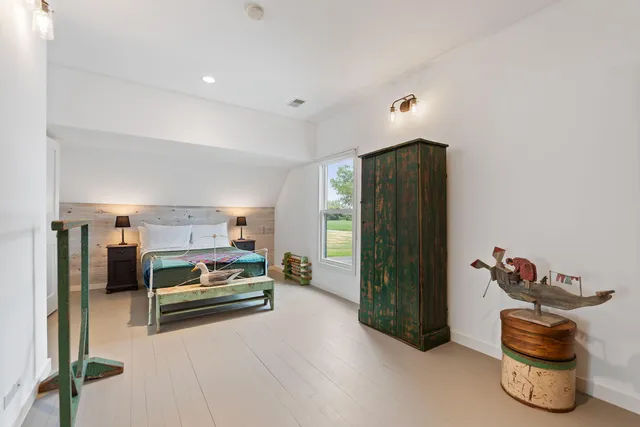 $2,495,000 | 15337 Pardee Road, Galien, MI 49113