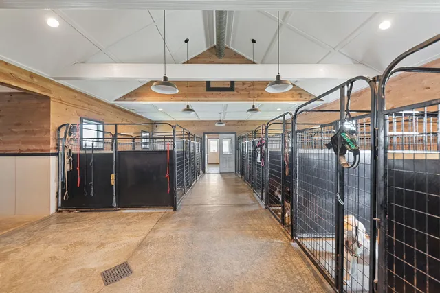 $2,495,000 | 15337 Pardee Road, Galien, MI 49113