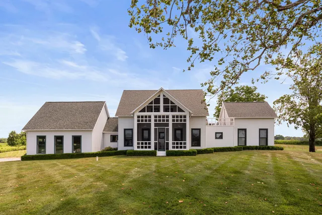 $2,495,000 | 15337 Pardee Road, Galien, MI 49113