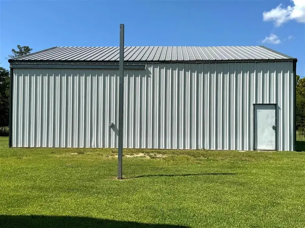 $325,700 | 3589 St Luke Lane, Sulphur, LA 70663