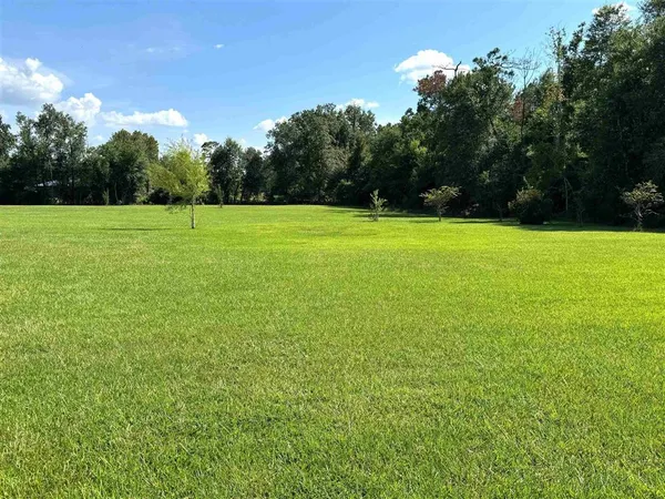 $325,700 | 3589 St Luke Lane, Sulphur, LA 70663