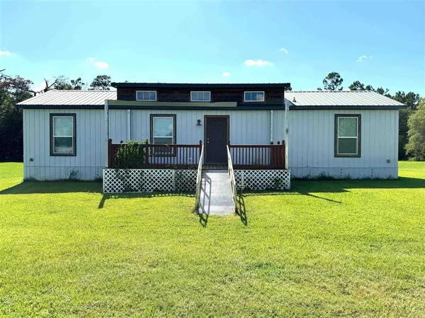$325,700 | 3589 St Luke Lane, Sulphur, LA 70663