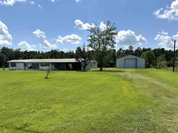 $325,700 | 3589 St Luke Lane, Sulphur, LA 70663