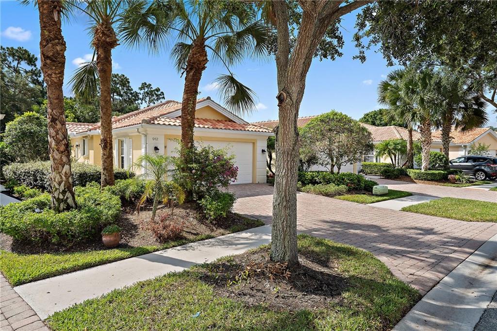 912 Southwest Balmoral Trace Stuart, FL 34997 - Photo 1 of 29 Gallery Image 1