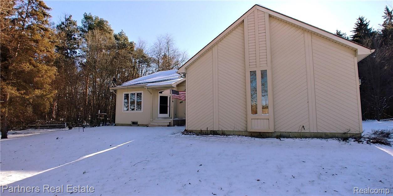 1701 West Cohoctah Road Howell, MI 48855 - Photo 48 of 50 Y. Exterior