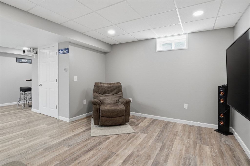 176 Southold Road Auburn, MA 01501 - Photo 29 of 36 Gallery Image 29