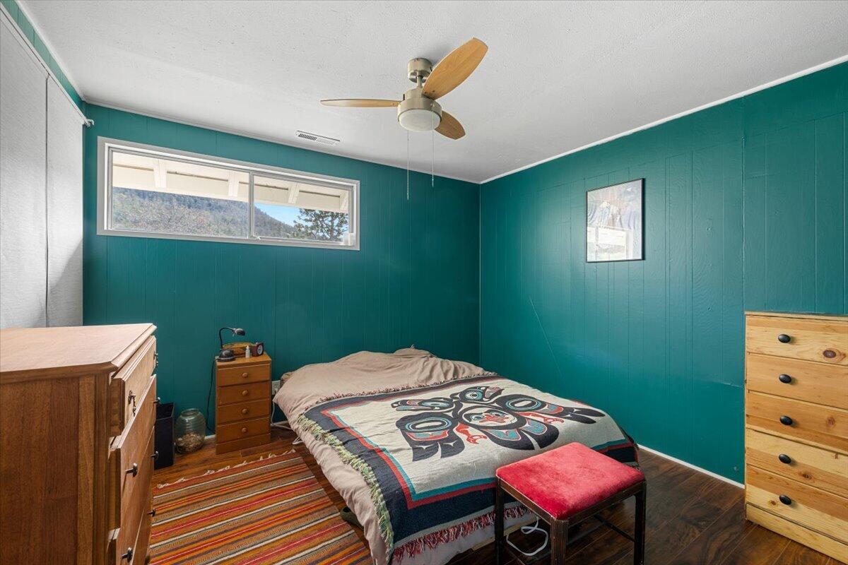 345 Carmen Road Talent, OR 97540 - Photo 16 of 26 27-CI_3045