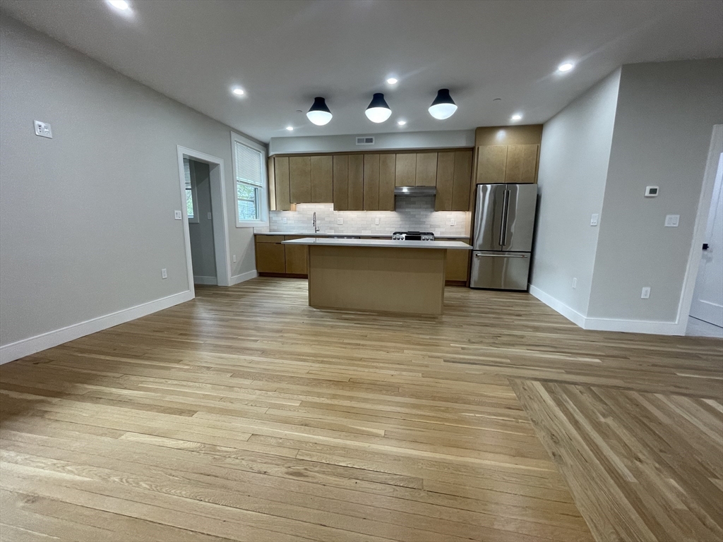 145 Sutherland Road, Unit 2 Boston, MA 02135 - Photo 5 of 14