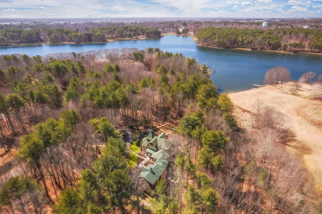 $3,900,000 | 8 Spruce Point Road, Kittery, ME 03904