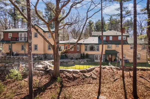 $3,900,000 | 8 Spruce Point Road, Kittery, ME 03904