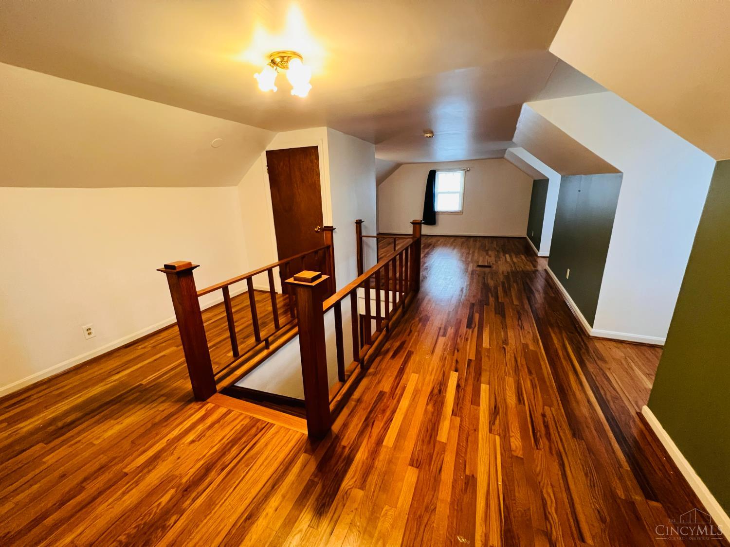 7905 Plainfield Road Cincinnati, OH 45236 - Photo 20 of 32
