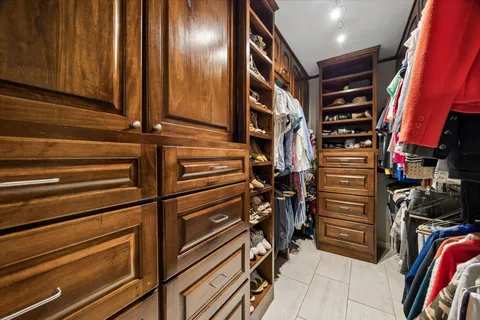 $419,000 | 5714 Innsbruck Street, Bellaire, TX 77401