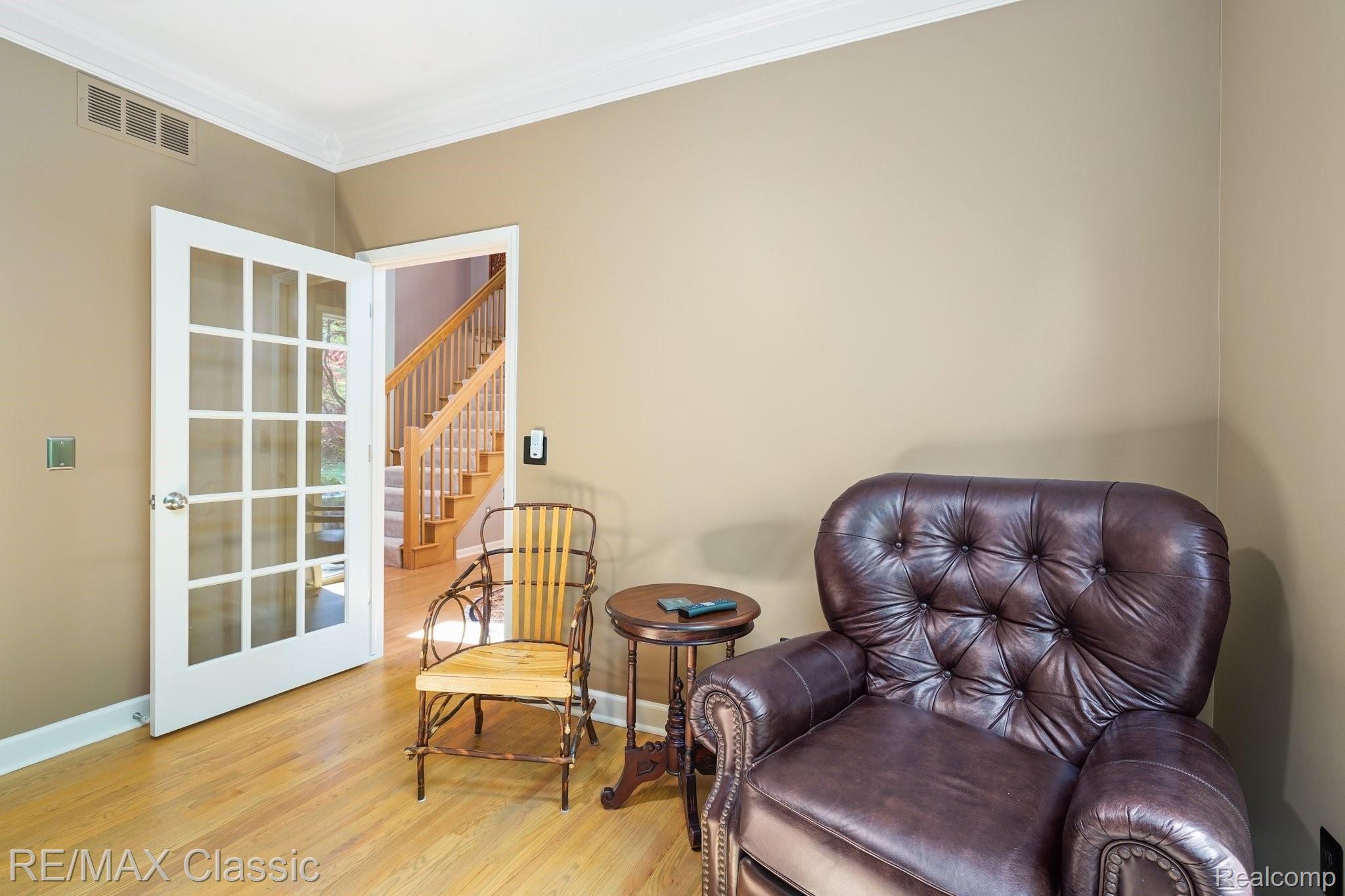 1352 Timber Ridge Court Milford, MI 48380 - Photo 6 of 77 Library