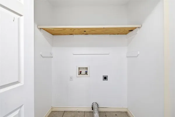 $2,200 | 201 Green Oaks Loop, Fredericksburg, TX 78624