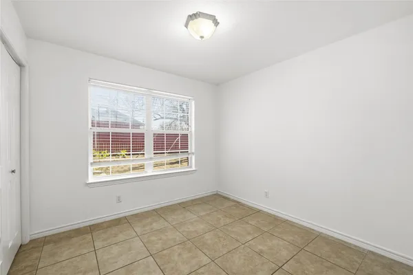 $2,200 | 201 Green Oaks Loop, Fredericksburg, TX 78624