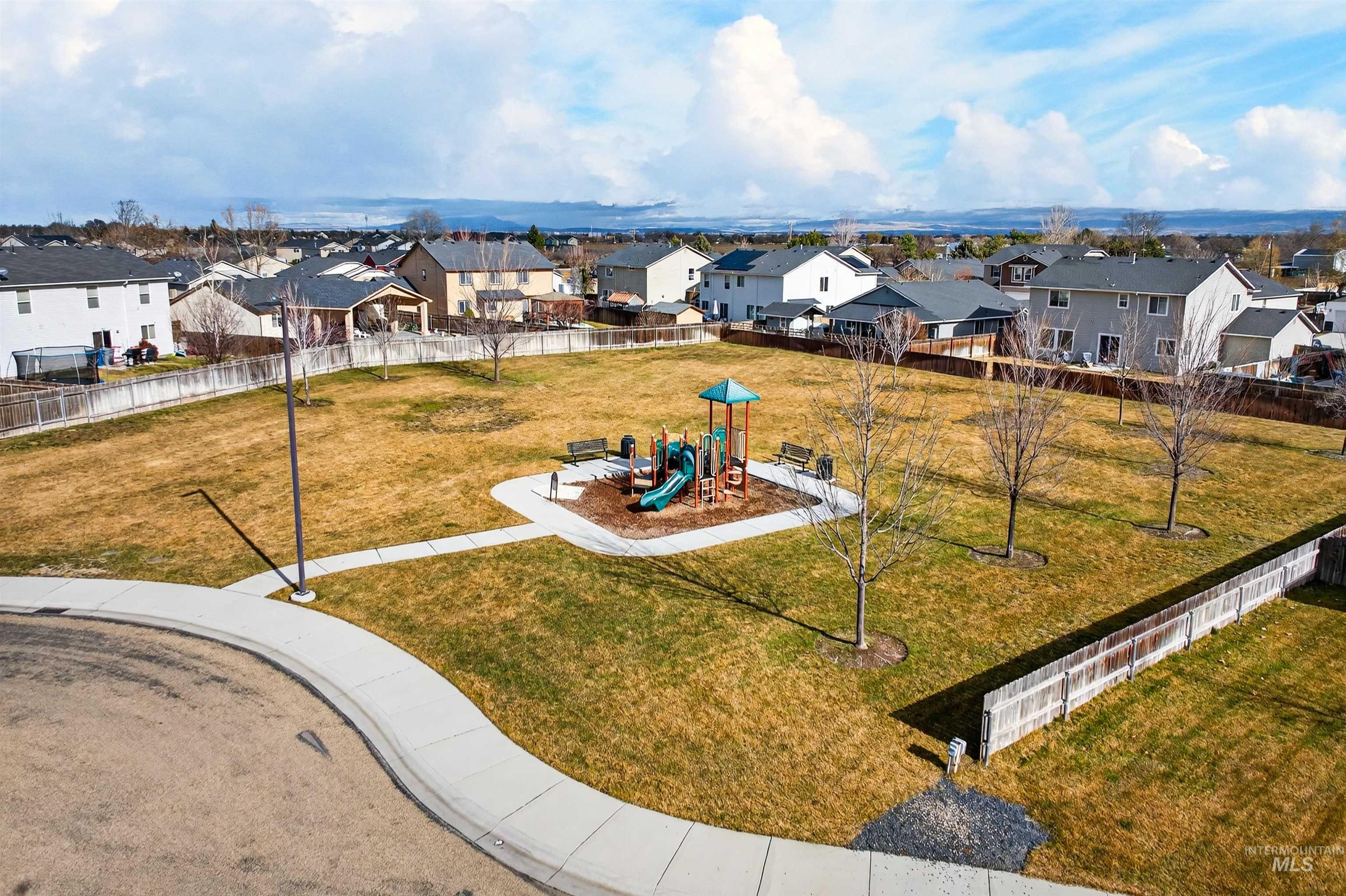 5414 Barkley Way Caldwell, ID 83607 - Photo 48 of 50 Aerial view of residential area featuring a park