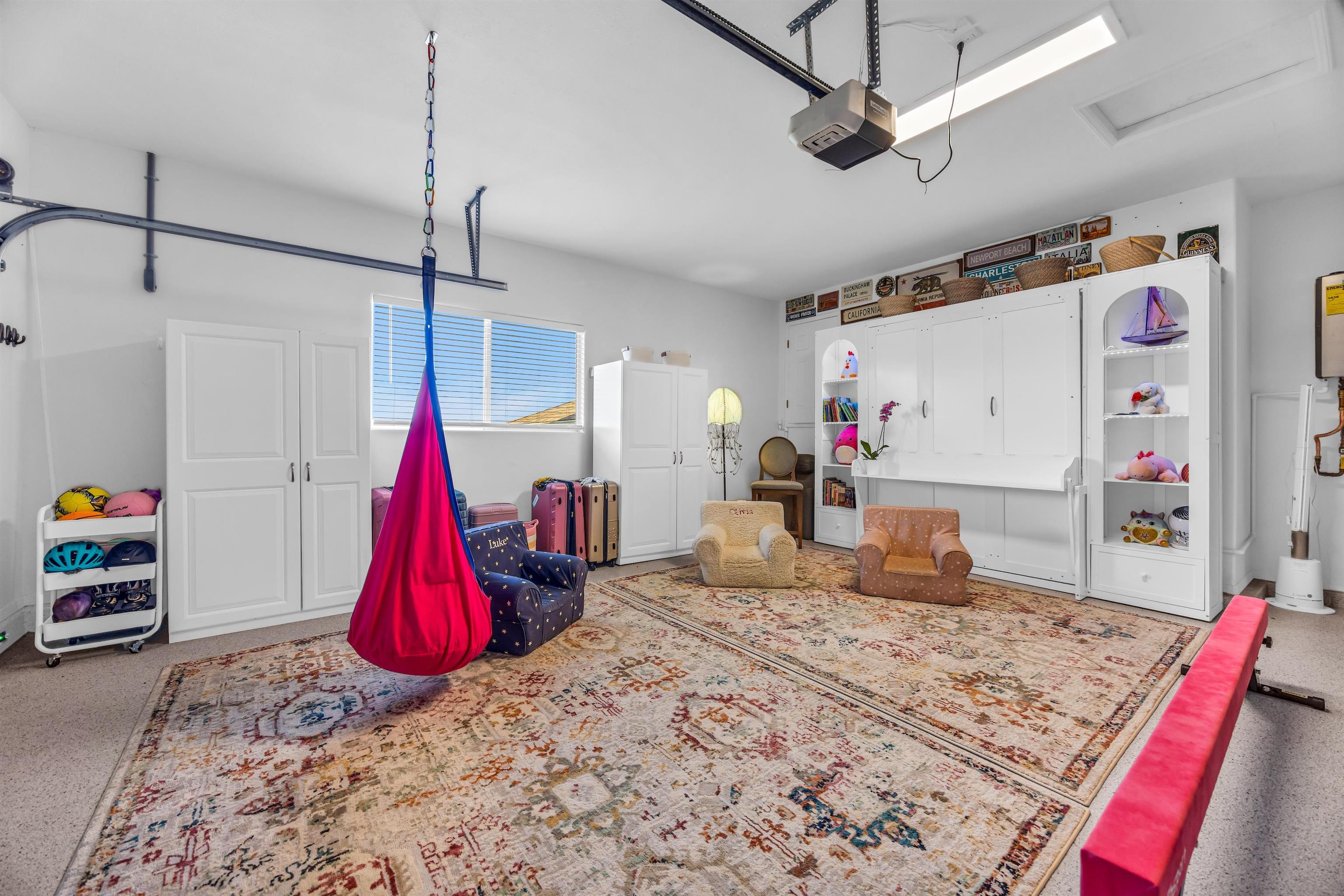 40 Kapalulu Place Kula, HI 96790 - Photo 40 of 45 a bed room with a bed and a wooden floor