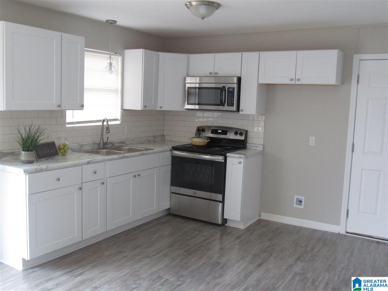 716 Roberson Road Fairfield, AL 35064 - Photo 8 of 16