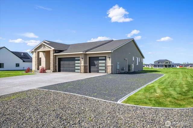 $774,950 | 12739 Blackfoot Drive, Pasco, WA 99301