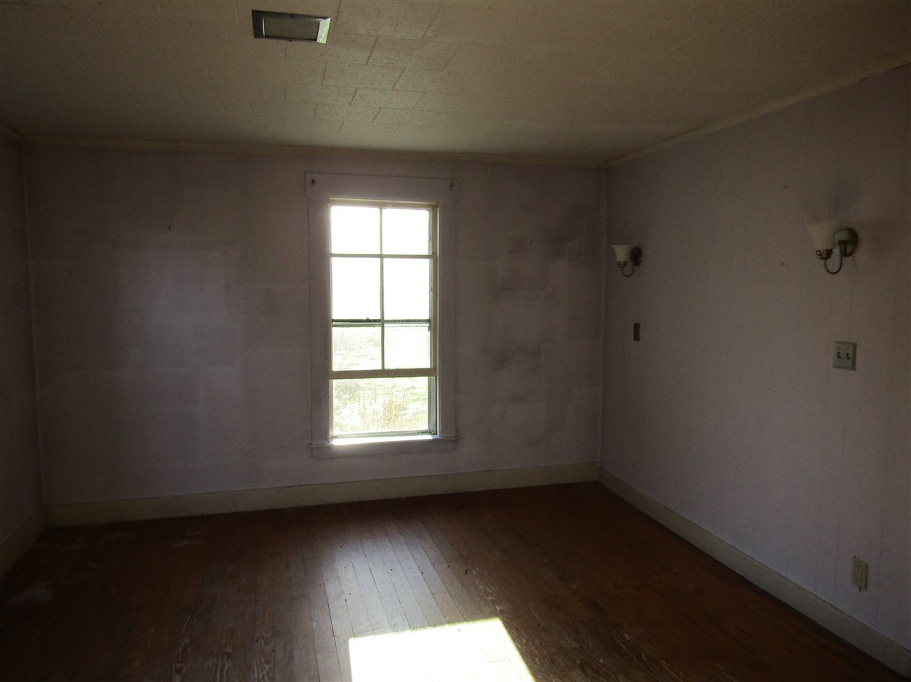 81 Lake Tarleton Road Warren, NH 03279 - Photo 5 of 21 Gallery Image 5
