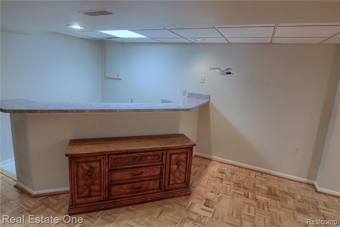 3168 Baypoint Drive Rochester, MI 48309 - Photo 23 of 27 Finished_Lower_Level_Bar.jpg