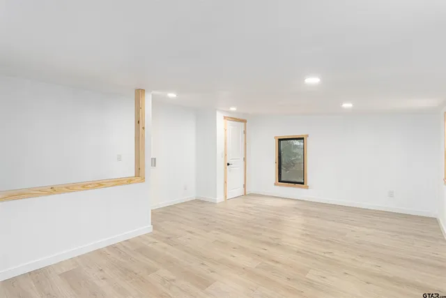 $230,000 | 112 Anderson County Road 1370, Palestine, TX 75801