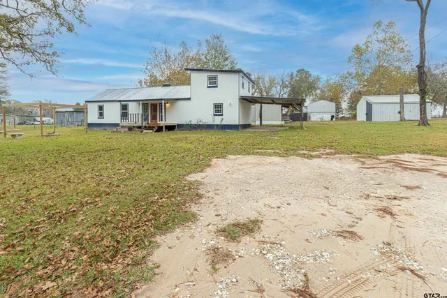 $230,000 | 112 Anderson County Road 1370, Palestine, TX 75801