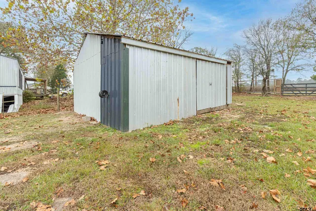 $230,000 | 112 Anderson County Road 1370, Palestine, TX 75801