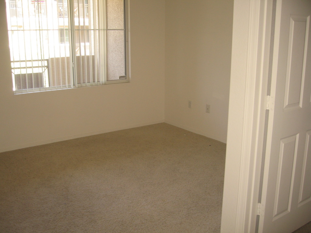 909 East Camelback Road, Unit 2026 Phoenix, AZ 85014 - Photo 7 of 10 Bedroom