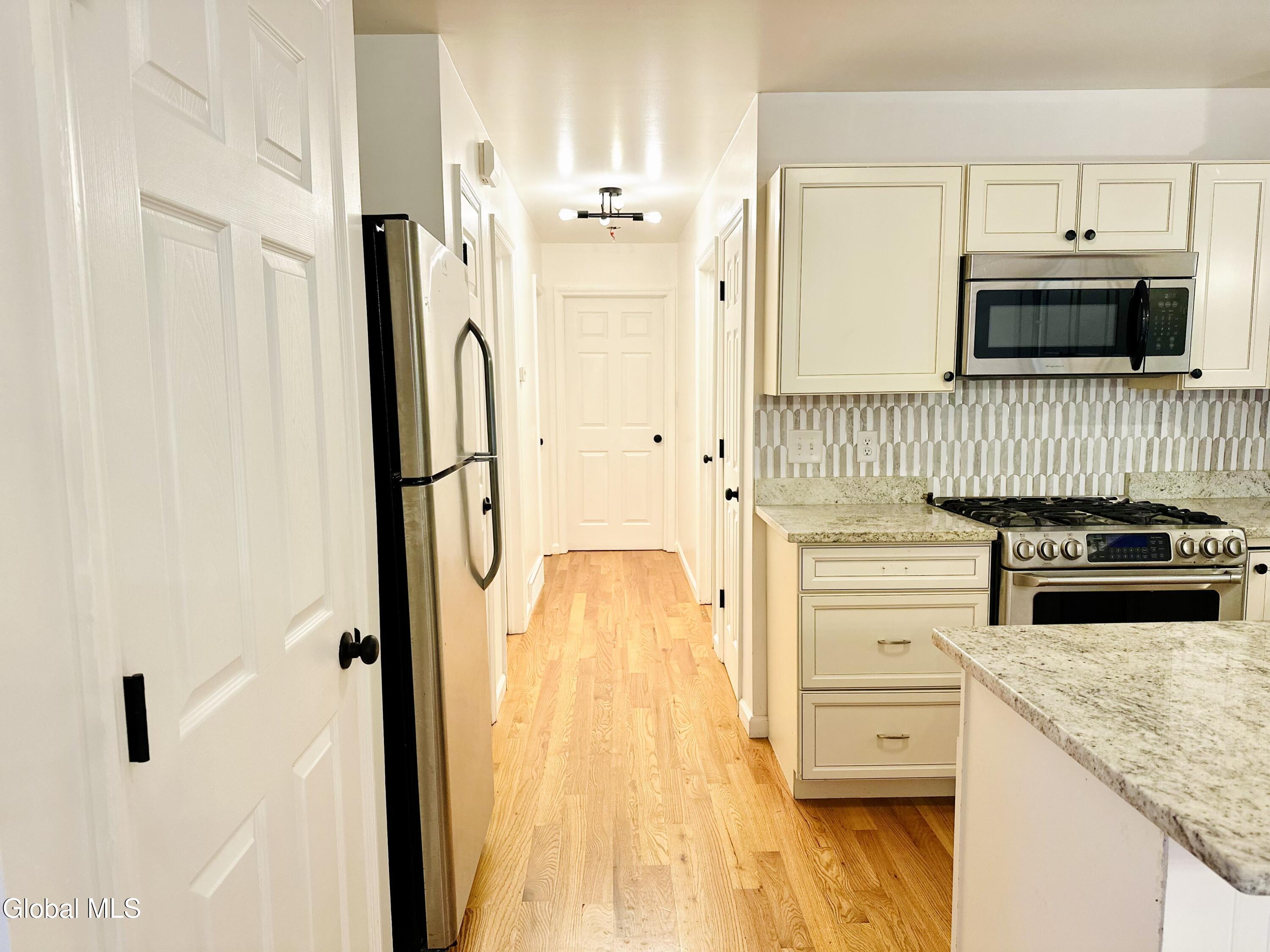 21 Loughberry Road Saratoga Springs, NY 12866 - Photo 12 of 28 IMG_9619