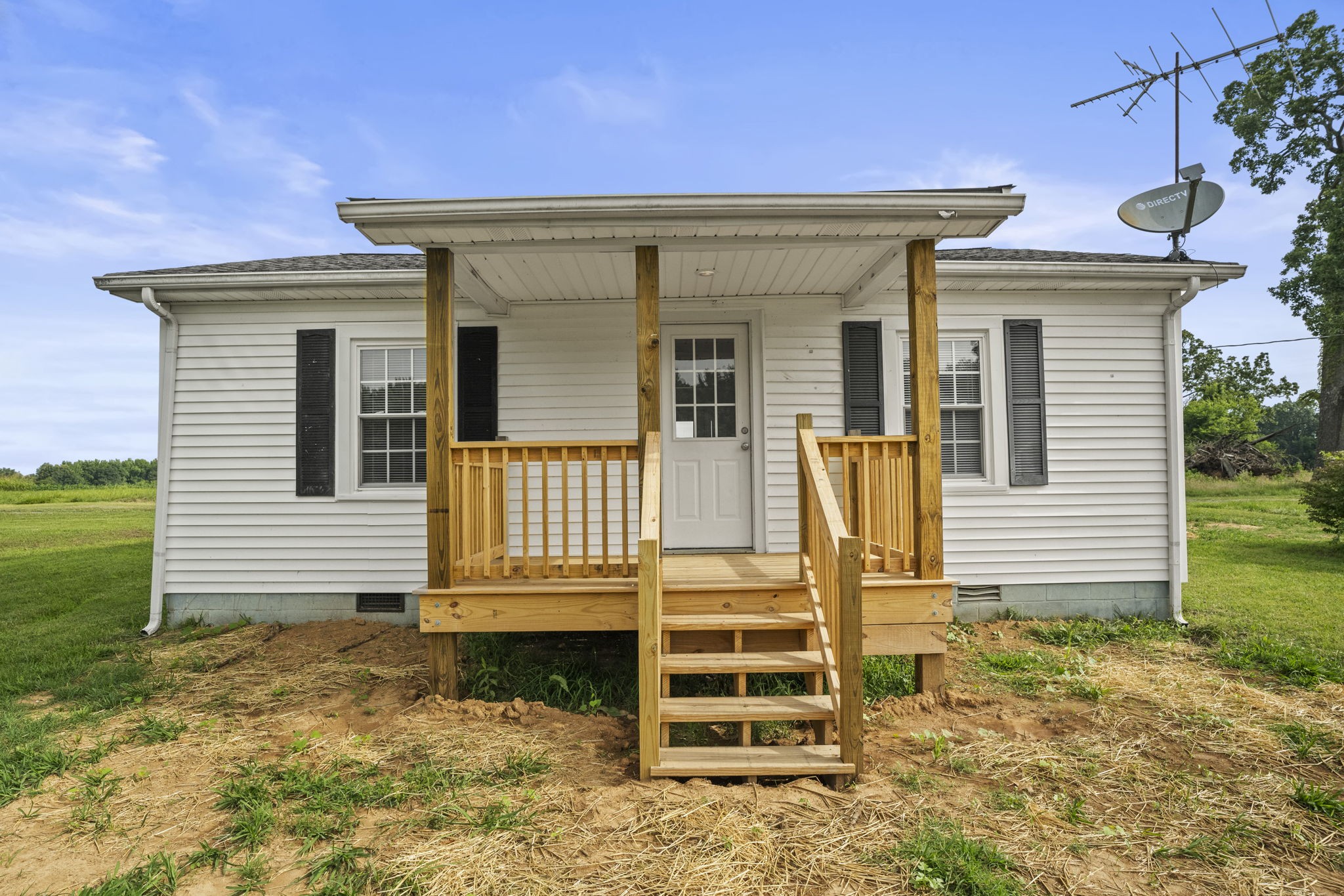 7230 Highway 49 E Springfield Tn 37172 East Springfield, TN 37172 - Photo 24 of 33 a front view of a house