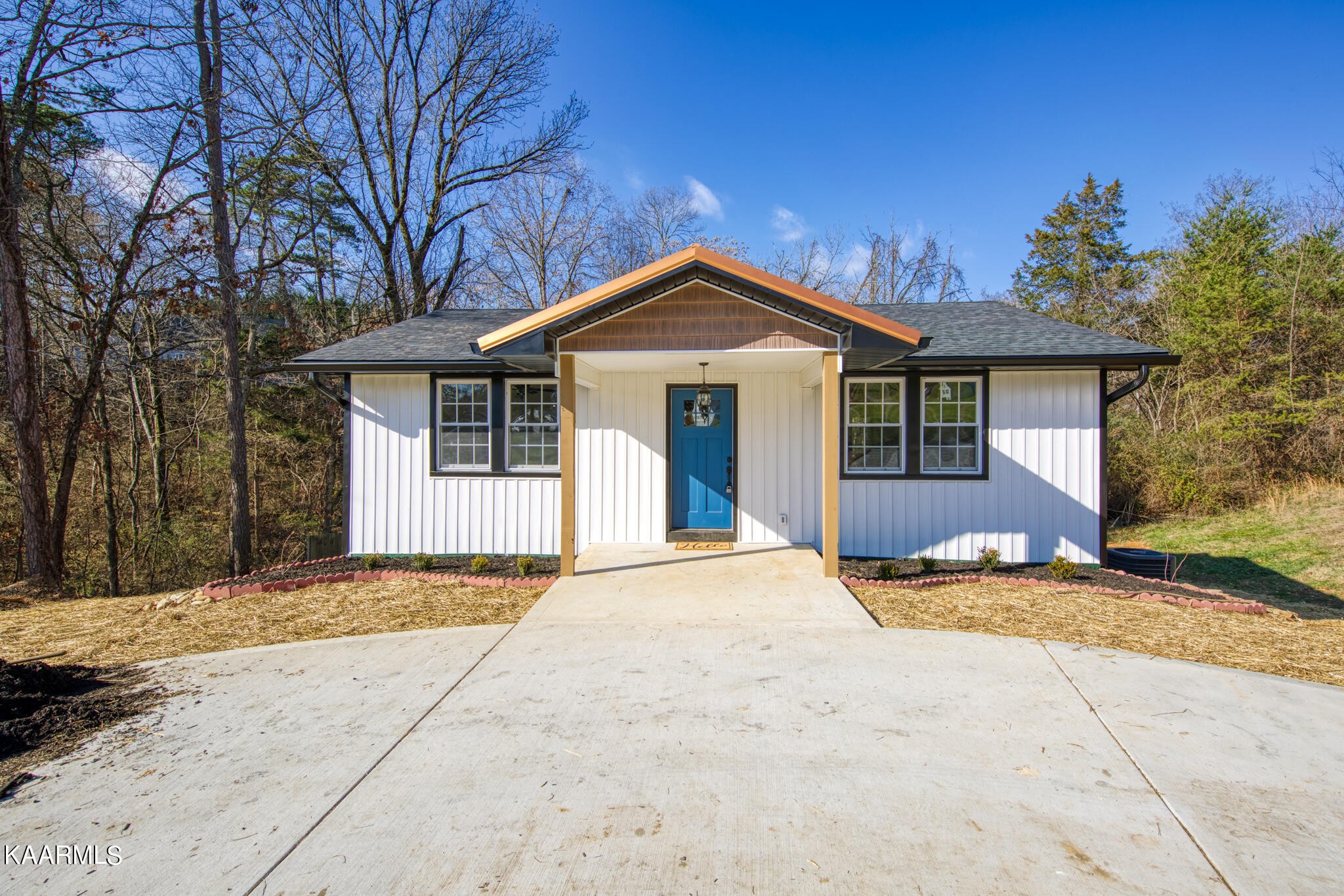 2113 Robinson Road Knoxville, TN 37923 - Photo 1 of 23 Gallery Image 1