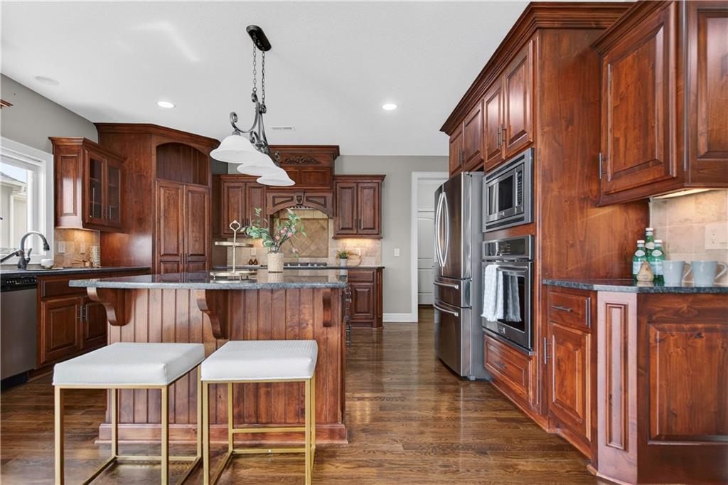 4517 Sienna Ridge Riverside, MO 64150 - Photo 17 of 76