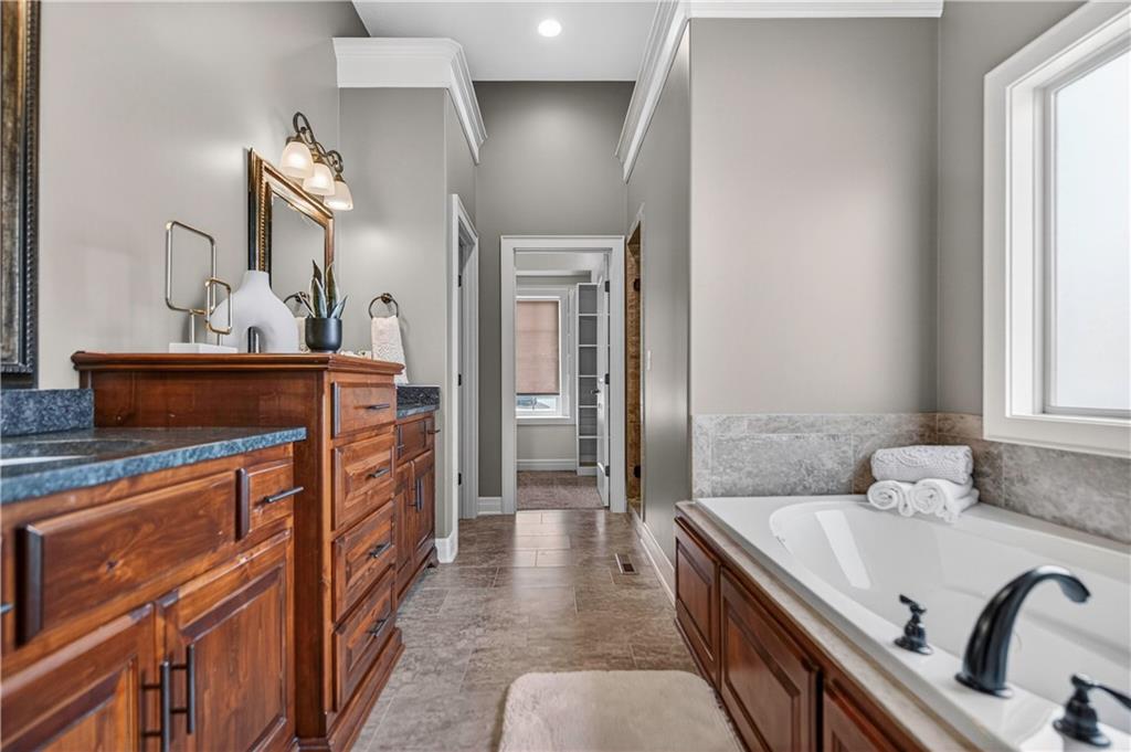 4517 Sienna Ridge Riverside, MO 64150 - Photo 35 of 76