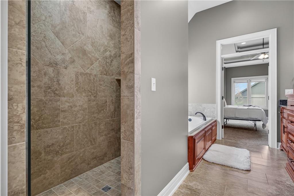 4517 Sienna Ridge Riverside, MO 64150 - Photo 36 of 76