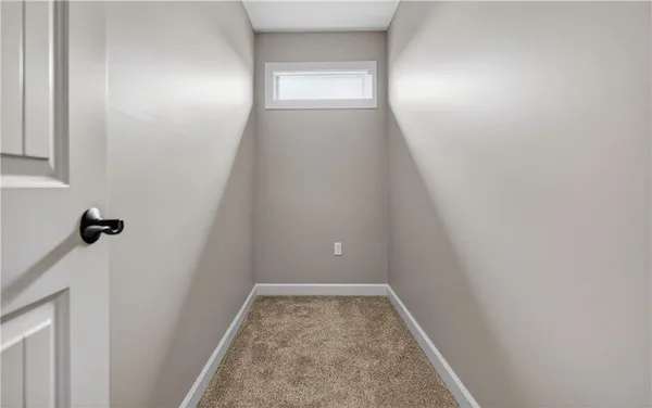 $700,000 | 4517 Sienna Ridge, Riverside, MO 64150