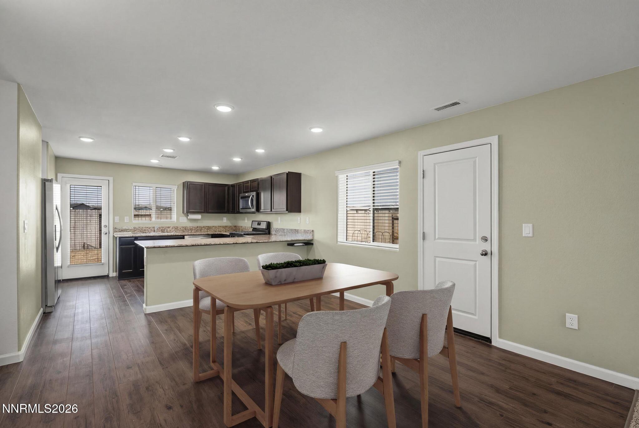 7709 Sandy Valley Drive Reno, NV 89506 - Photo 13 of 35 13-web-or-mls-7709_Sandy_Valley_Dr,_Dini